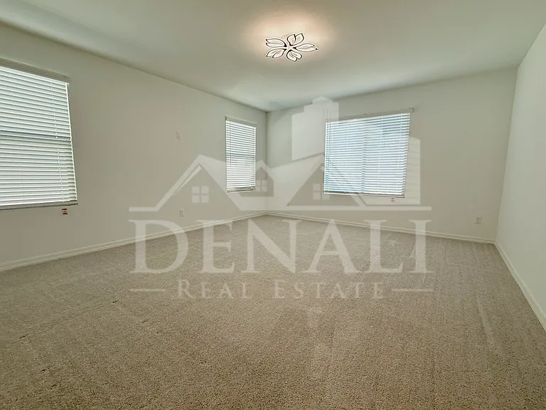 11326 E Unger Ave — Photo 16