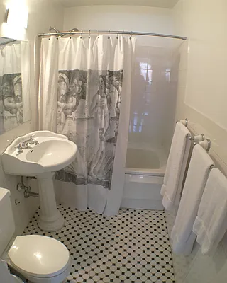 Sold by Real Direct | media 18