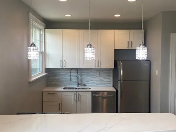 1047 Dana Ave #3, Cincinnati, OH 45229