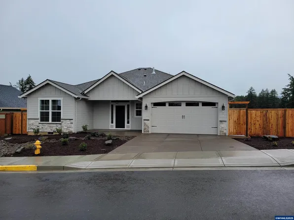 583 NW Crater Lake Dr, Dallas, OR 97338