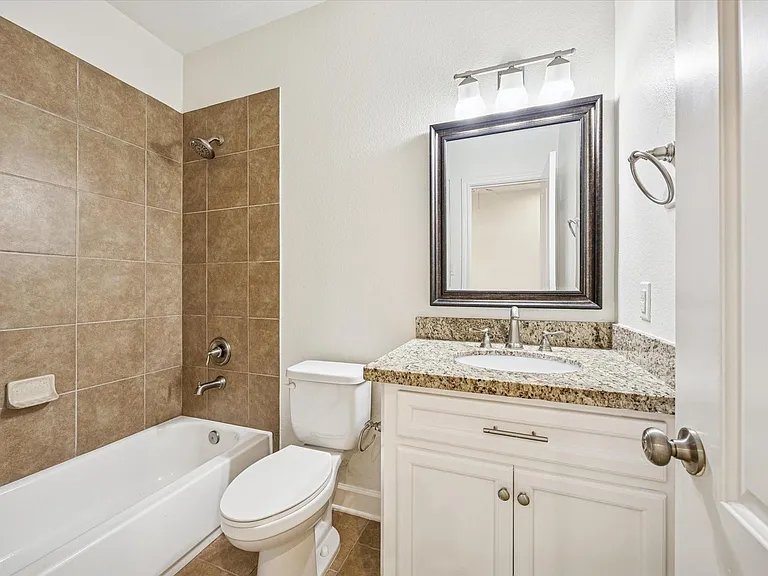5402 Jonathan Ln — Photo 26