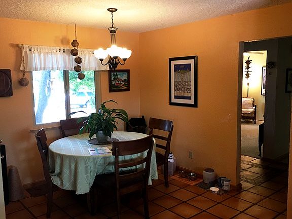 5th image of 2184 Peachtree Cir