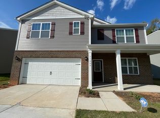 11009 Austin Estates Dr, Charlotte, NC 28213