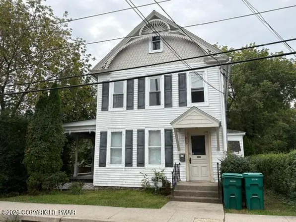 809 Ann St, Stroudsburg, PA 18360