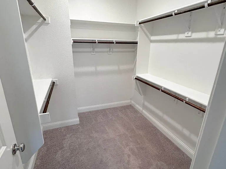 3641 Harebell Dr — Photo 10