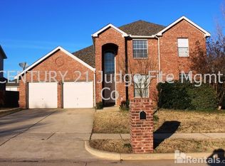 2003 Hayden Ln, Corinth, TX 76210