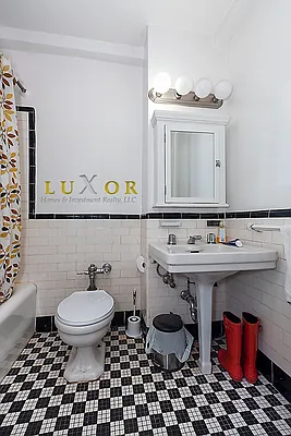 Rented by Luxor Homes & Investment Realty | media 24