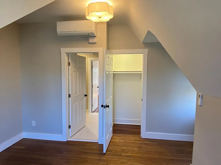 566 W Montgomery Ave #5 — Photo 13
