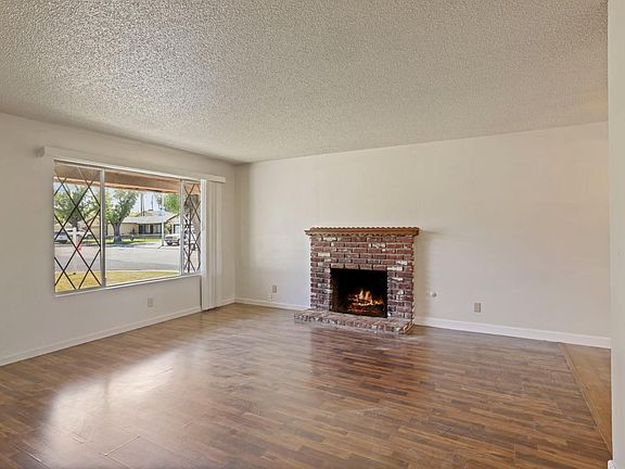 5th image of 475 Gordon Ave