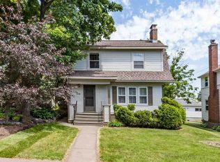 1018 Grand View Ave, Duluth, MN 55812