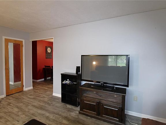 5th image of 7890 Sagamore Dr N