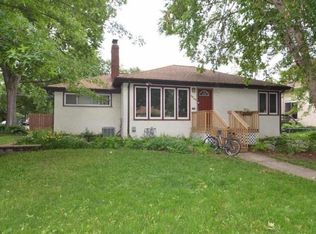 1056 26th Ave SE, Minneapolis, MN 55414