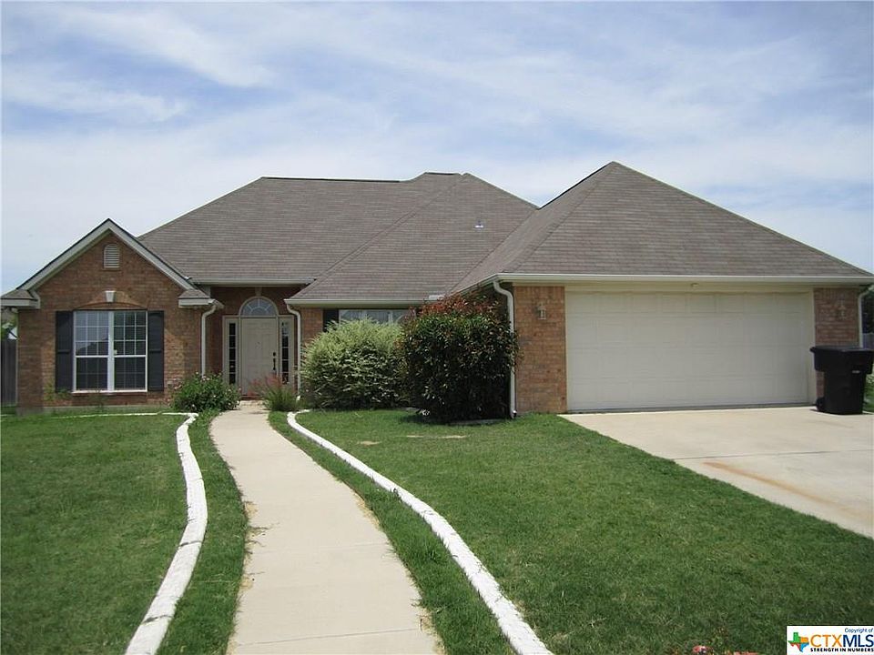1st image of 904 Woodhollow Dr