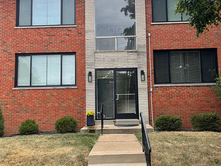 220 S Clay Ave #2N — Photo 2