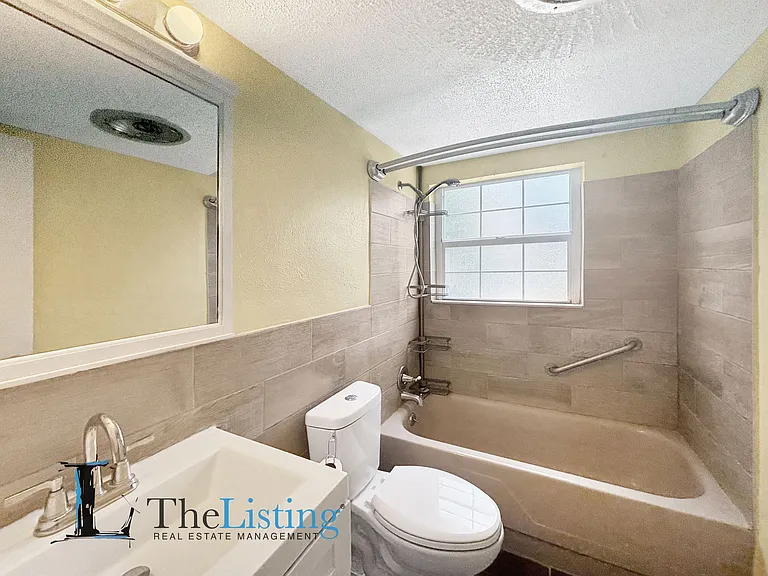 5505 Hernandes Dr #113 — Photo 8