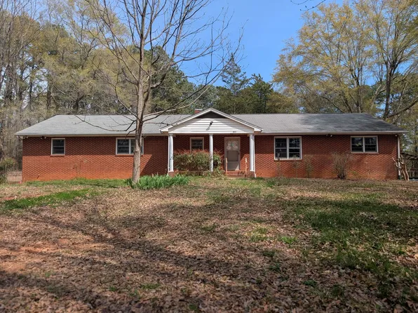 805 Edgewood Rd, Bessemer City, NC 28016