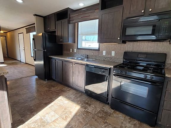 3rd image of 49519 Au Lac Dr E