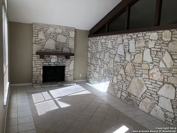 2nd image of 6207 Mesa Verde