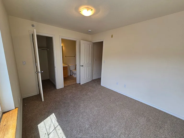 1001 Laramie Blvd #15-E — Photo 12