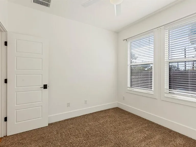 214 E Floribraska Ave — Photo 27