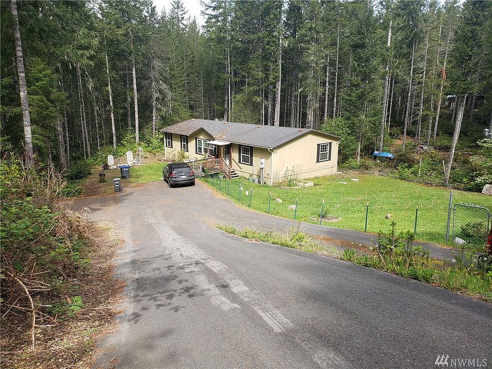 1st image of 60 NE Pine Pl