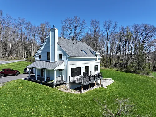 1100 Snyder Hill Rd Photo 1