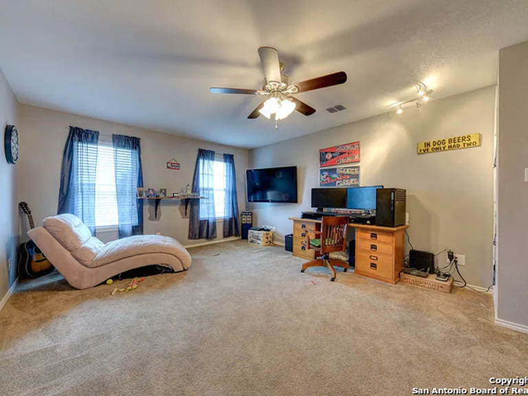 157 Carmel Dr — Photo 12