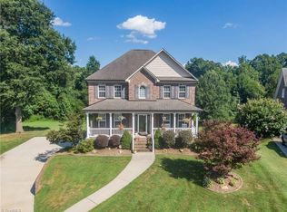 104 Plumstead Ln, Clemmons, NC 27012