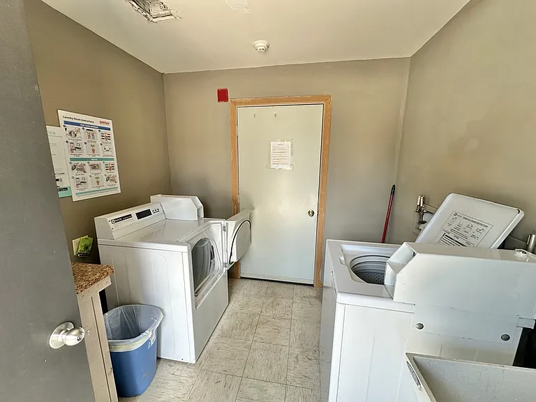 436 Sullivan St #6 — Photo 16