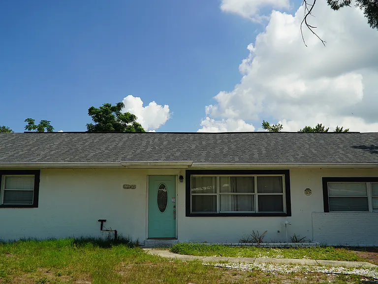 4111 W Montgomery Ter — Photo 1