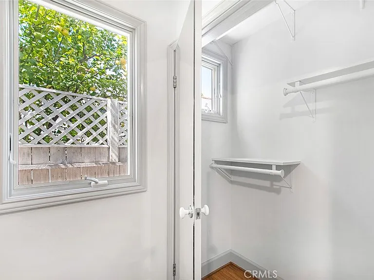 8848 Ashcroft Ave — Photo 18