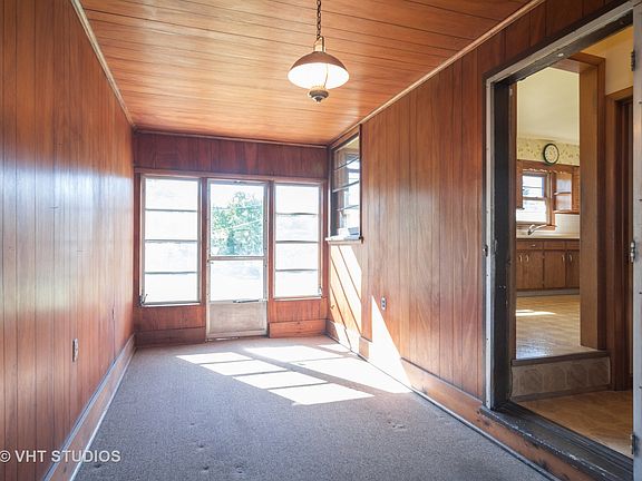 2nd image of 438 N Park Ave