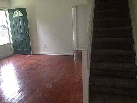 2nd image of 8009 W Glen Rd