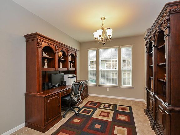 5th image of 26307 Sandahl Ct
