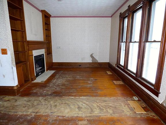 4th image of 315 Orchard St