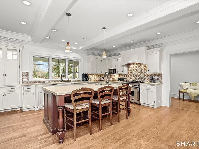 1300 Rock Rimmon Rd — Photo 3