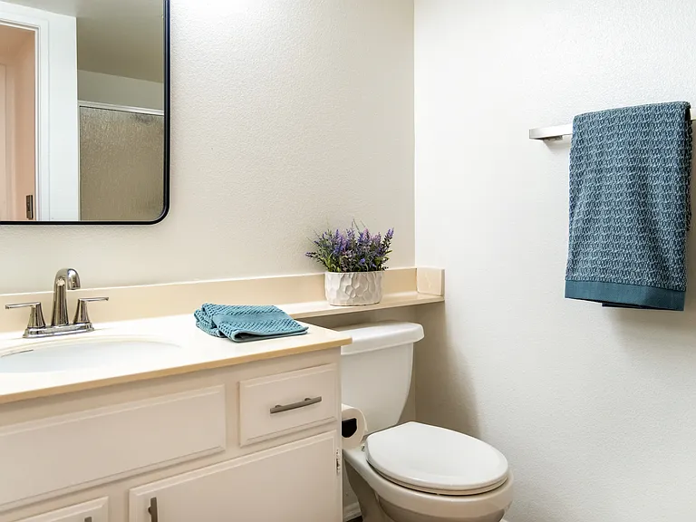 6638 Clybourn Ave — Photo 25