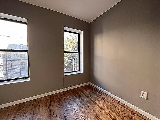 5th image of 304 W 151st St APT 11A