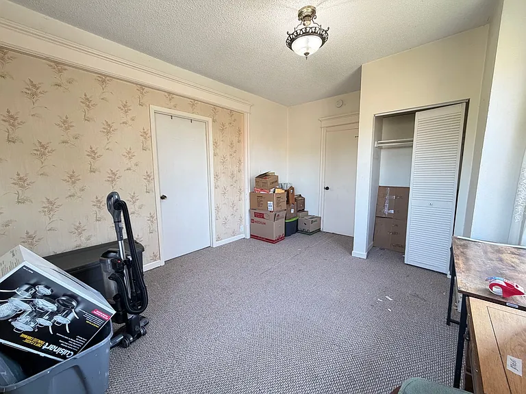 1128 Hammond Ave #1 — Photo 20