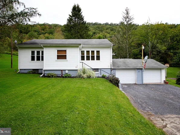 206 Gurekovich Hollow Rd, Tyrone, PA 16686