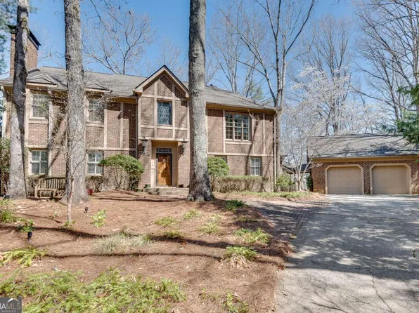24 Ball Creek Hl, Sandy Springs, GA 30350