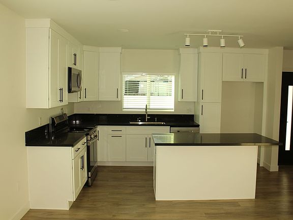4th image of 14665 W Brand Blvd