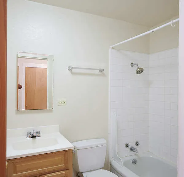 2325 Woolsey St — Photo 14