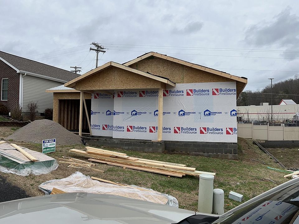 1st image of 1029 Park Blvd