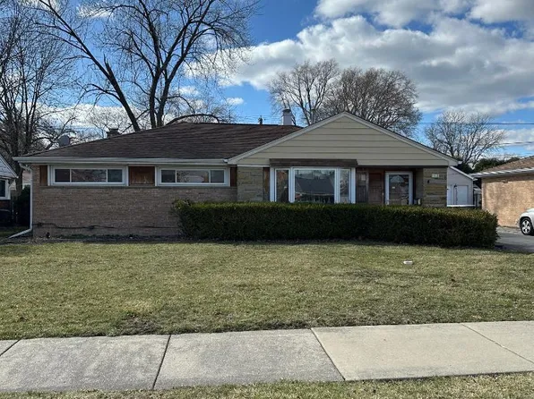 1048 S 6th Ave, Des Plaines, IL 60016