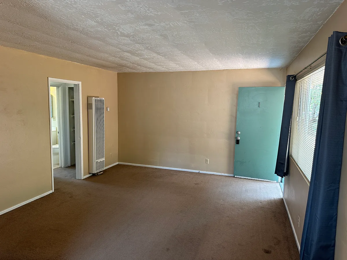 Building Photo - 1525 Mill St #1