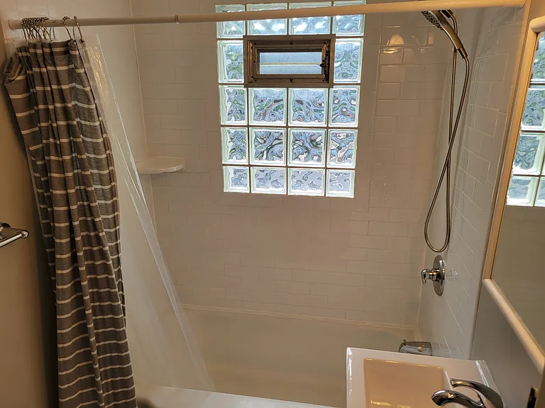 6720 Floyd St — Photo 27