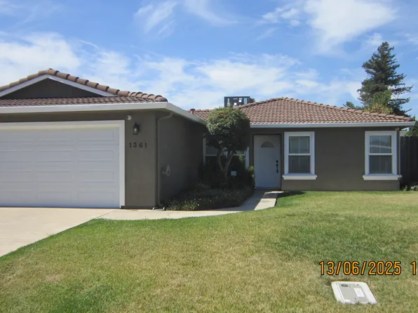 1361 7th St, Ripon, CA 95366