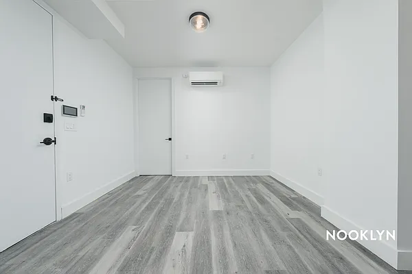 Rented by Nooklyn NYC LLC | media 23