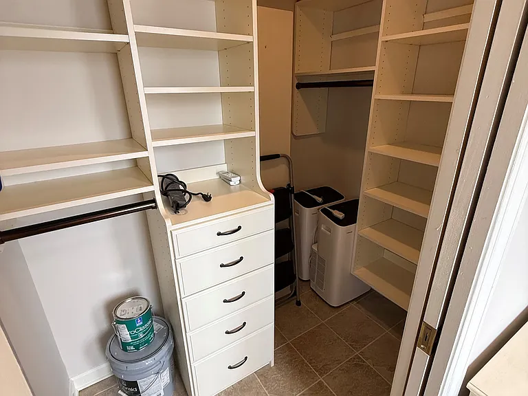98 N Main St #1 — Photo 10